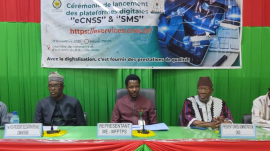 Le présidium au lancement des plateformes digitales