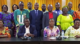 Photo de famille à l’ouverture des travaux